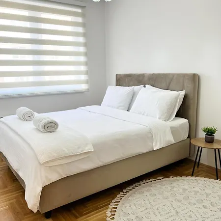 Feniks 公寓 帕莱